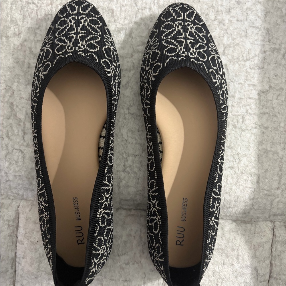 Black and White Patterned Women's Loafers